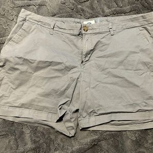 lightweight grey old navy shorts